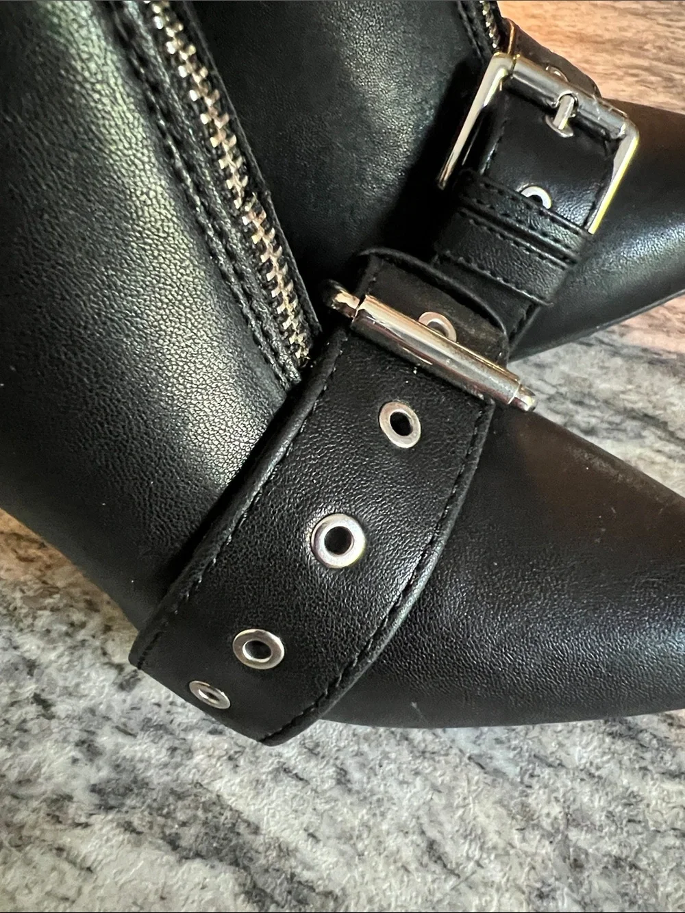 Black Pointed Toe Ankle Boots with Fringe Zipper and Silver Belt Wrap NWT 5.5